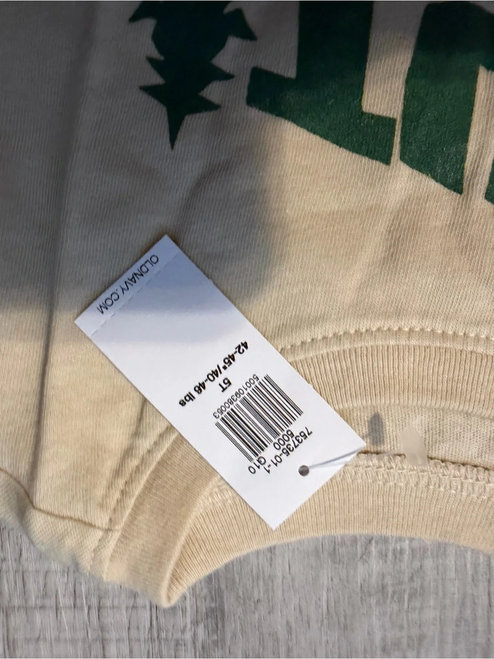 Boys Old Navy lot 5T and 4T NWT